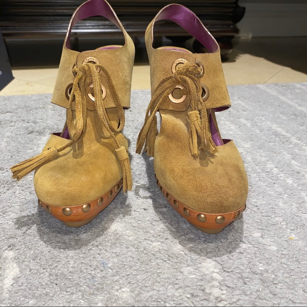 COPY - Coach clogs/ heels - Picture 5 of 8